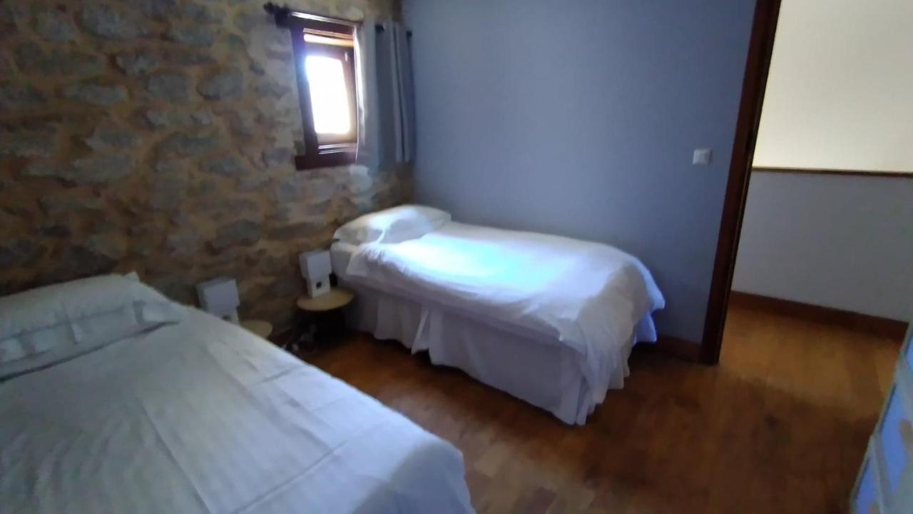 Character 2 Bed Cottage Within Walking Distance Of Bar/Restaurants Piégut-Pluviers Extérieur photo