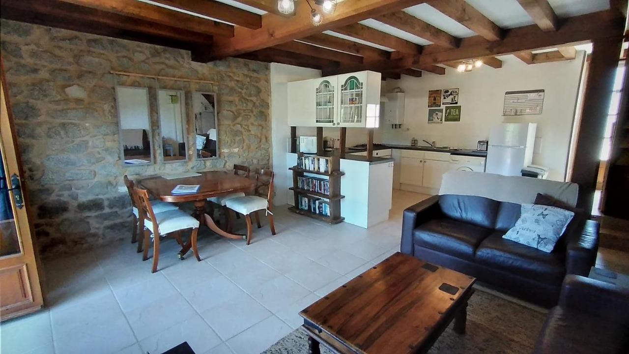 Character 2 Bed Cottage Within Walking Distance Of Bar/Restaurants Piégut-Pluviers Extérieur photo