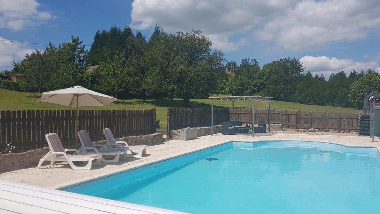 Character 2 Bed Cottage Within Walking Distance Of Bar/Restaurants Piégut-Pluviers Extérieur photo